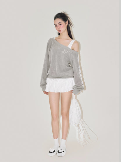 Off-shoulder race sweat